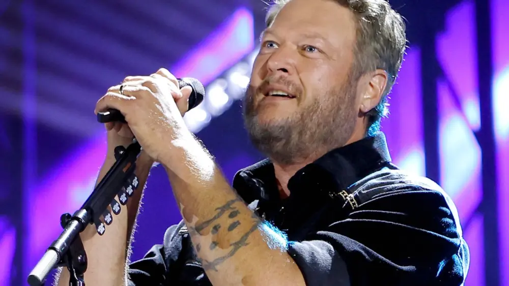 attachment-blakeshelton-7