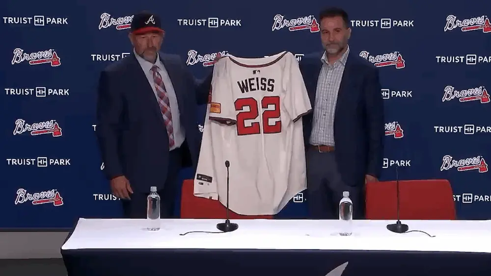 atlanta-braves-introduce-new-manager-walt-weiss-alongside-general-manager-alex-anthopoulos-690c1d5a9bb61111954