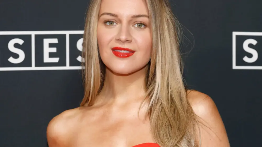 attachment-kelseaballerini-3-2