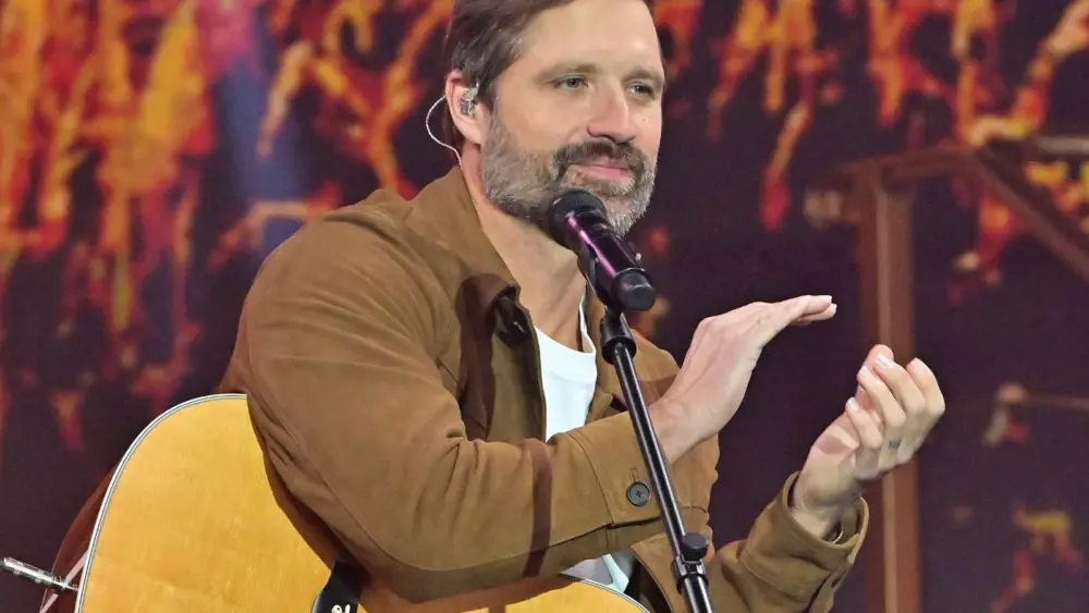 attachment-walkerhayes-9