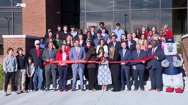 ribbon-cutting-69660ab6ad541888348