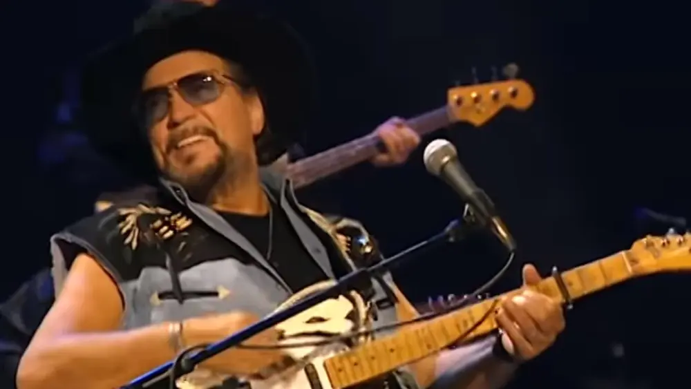 waylon-jennings-final-concert-performance