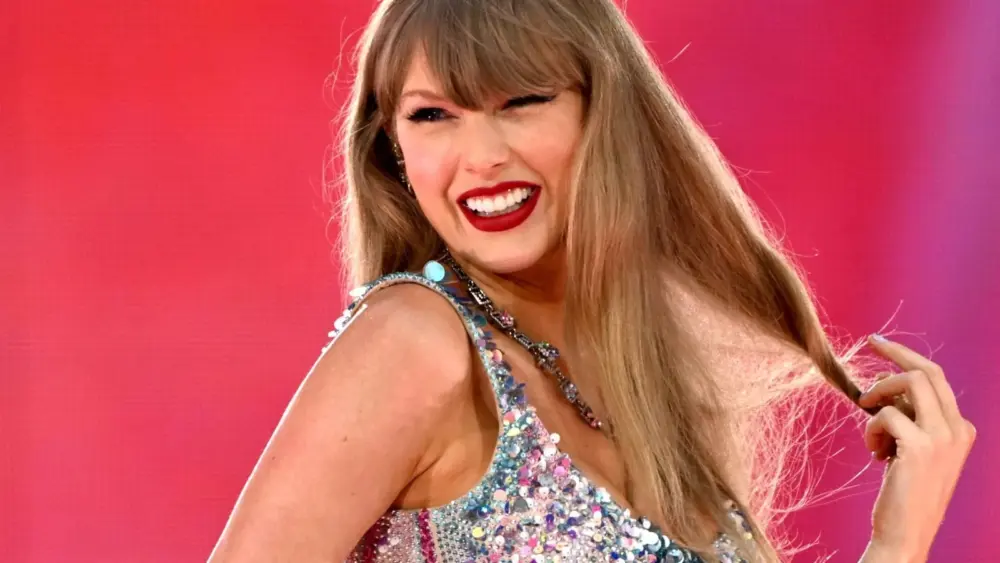 attachment-taylorswift-1