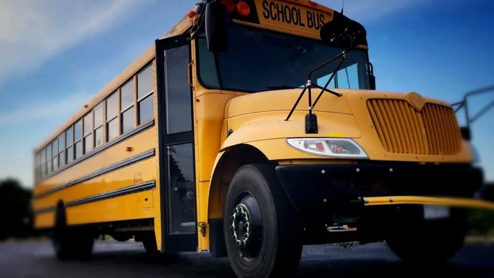 school-bus-2-651c831d9040e594490