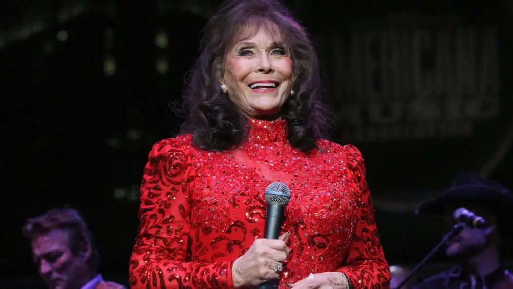 attachment-loretta-lynn-6