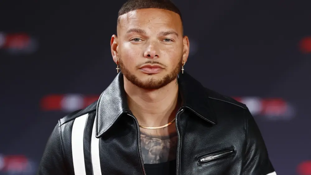 attachment-kane-brown-on-broadway