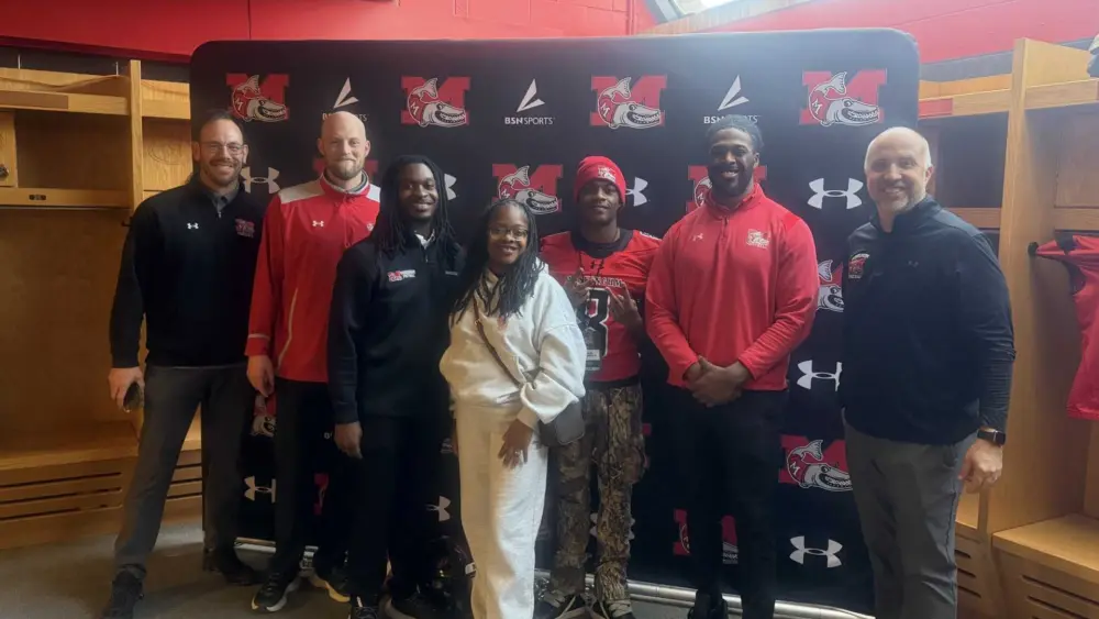 signing-6997e9ab2844e257760