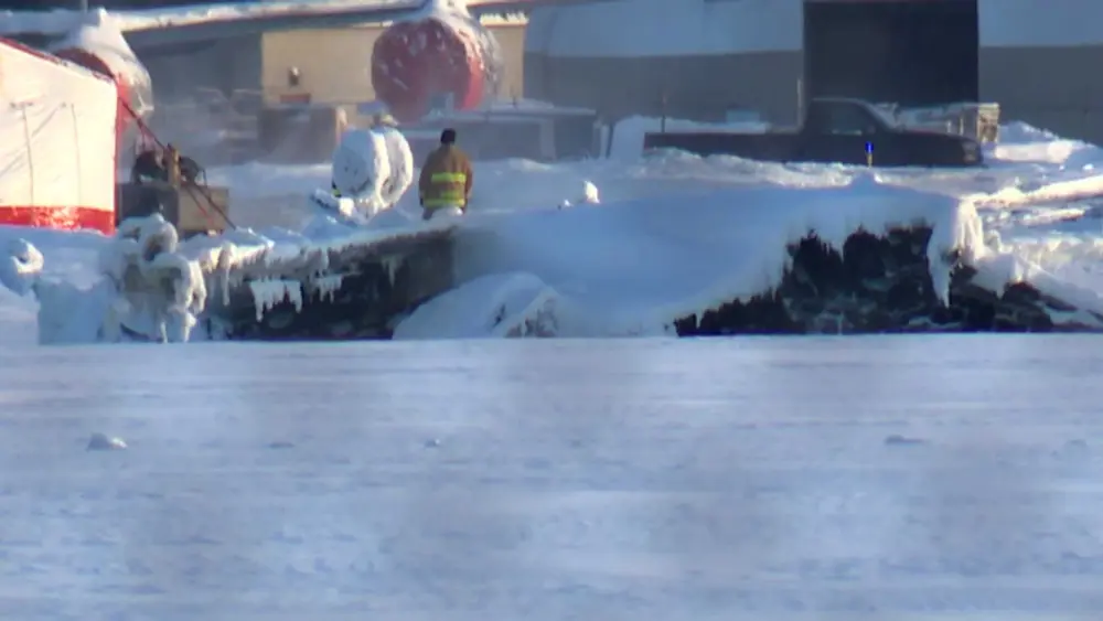 jet-wreckage-bangor-international-airport-plane-crash-6978f16598f1b471292