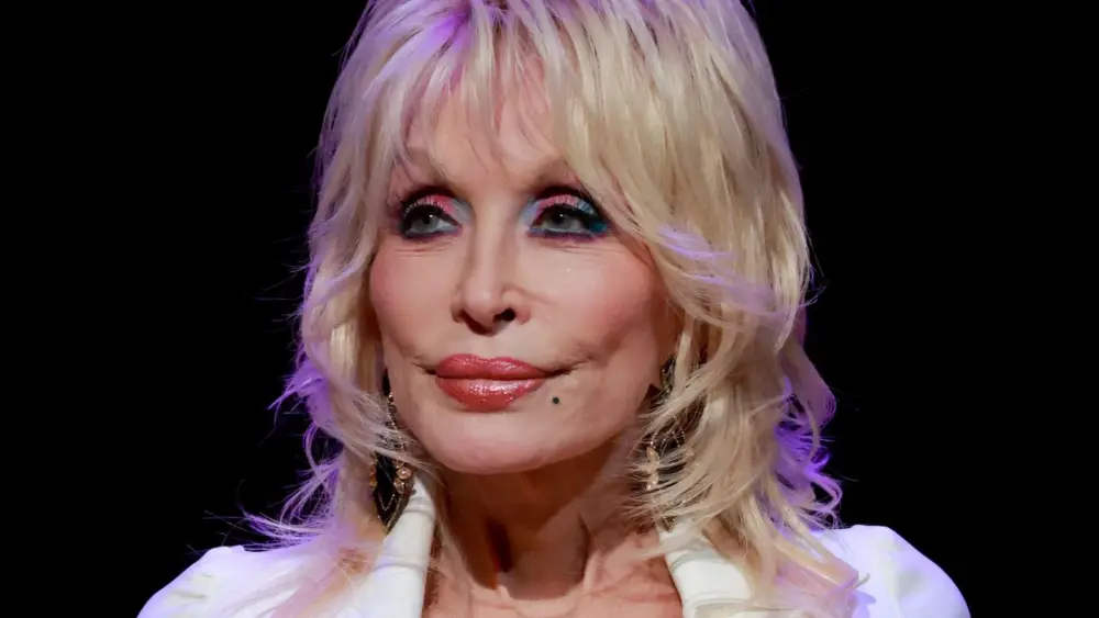 attachment-dollyparton-12