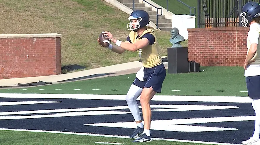 max-johnson-qb-69b0e96ada6bd366446