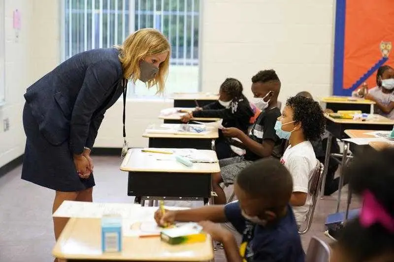 covid-in-schools-1628594778378713