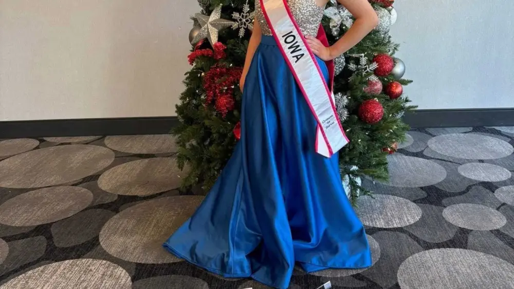 pageant-1-69bd9f0e0df8b91832