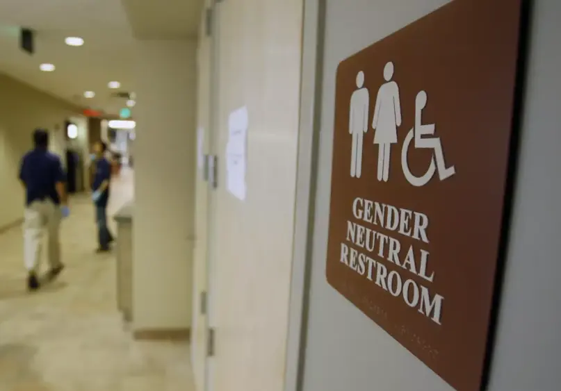 bathroom-69c67c81aa7ee902357