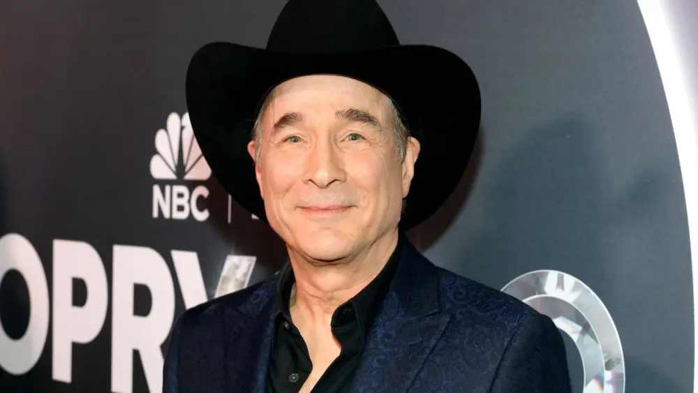 attachment-clint-black-3