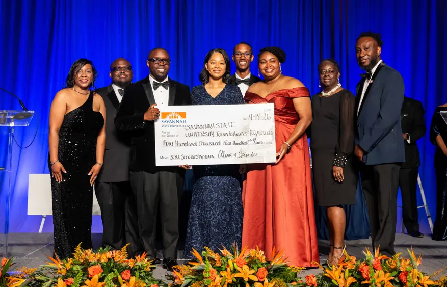 60c39115-5ef3-4052-8ef5-80213c97283787353