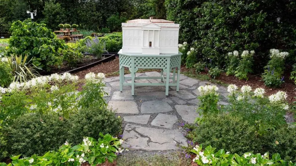 69812b59-0d12-478f-8f59-fb3a801ed45a