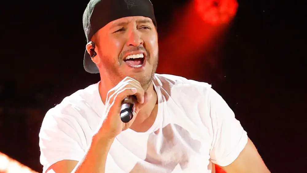 attachment-lukebryan-7-2