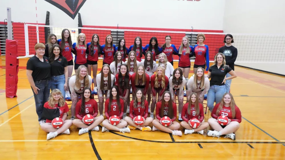 chs-volleyball-team-picture