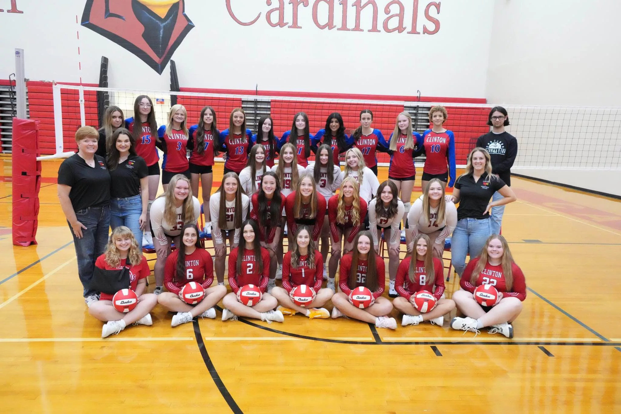 chs-volleyball-team-picture