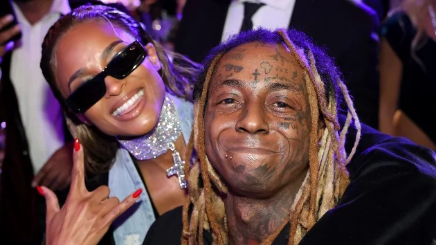 getty_ciara_lilwayne_110323905020