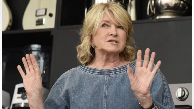 getty_martha_stewart_11162023505357