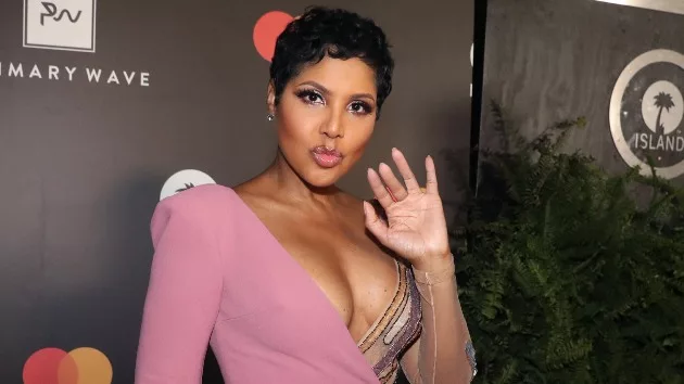 getty_tonibraxton_020124563800