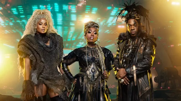 m_missy20elliott20gold20group20photo_040824232516