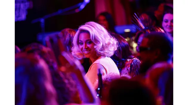 news_beyonce_102424834305