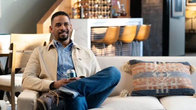 m_damonwayansjrshrinking_122424174348