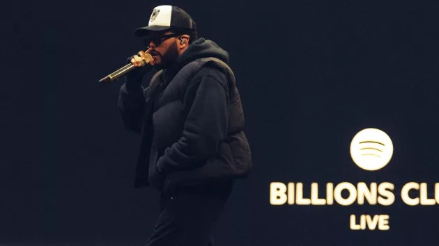 m_weekndbillionsclublive_010725663234