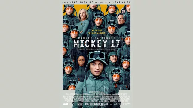 e_mickey17_012225257632