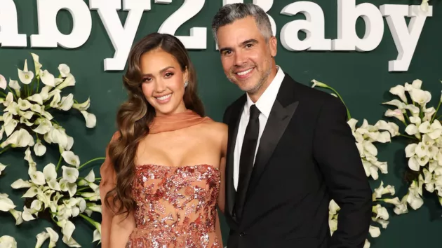 getty_jessicaalba_011625666544