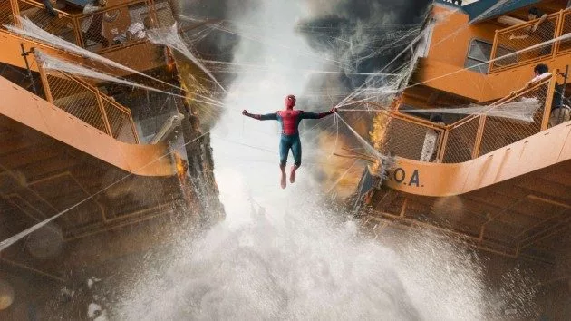 e_spiderman_040125589328
