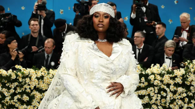 getty_jazminesullivan_5725614183