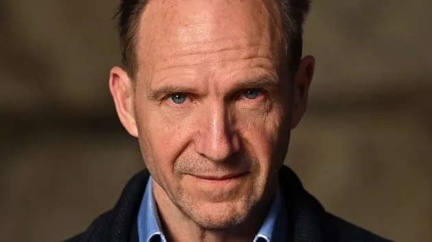 getty_ralphfiennes_051625238439