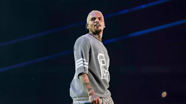 gma_chrisbrown_52125330686