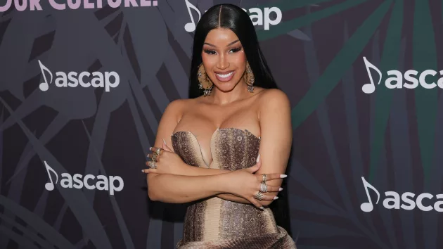 getty_cardib_61725422767