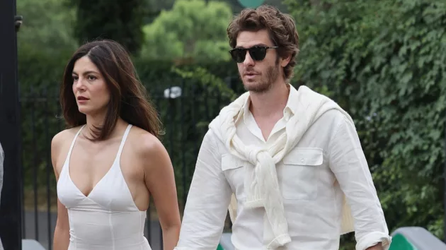 getty_monicabarbaroandrewgarfield_070725409454