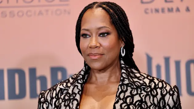 getty_reginaking_8625915738