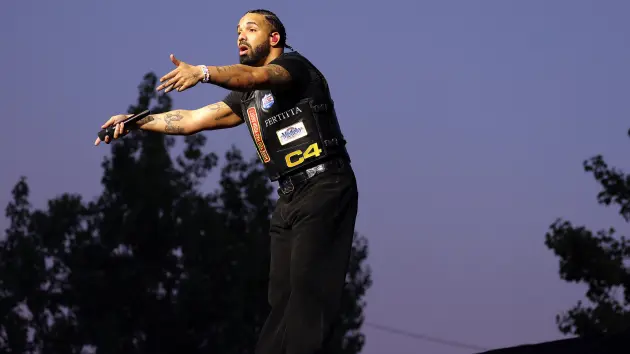 getty_drake_932581111