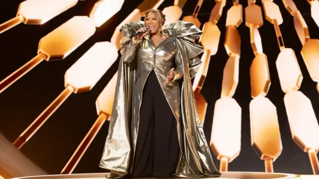 m_queenlatifah_102825690091