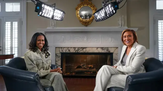 m_obamaroberts_11325571361