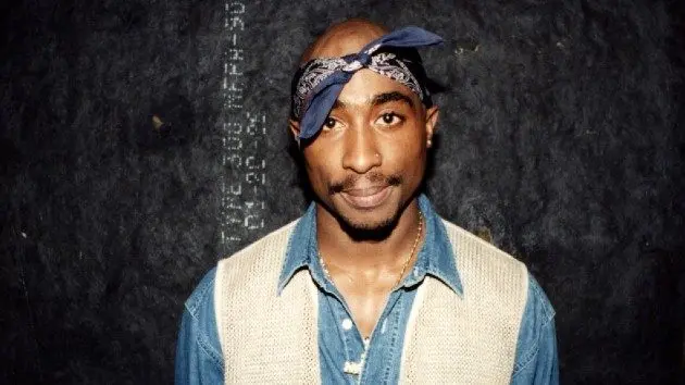 getty_tupac_021126550018