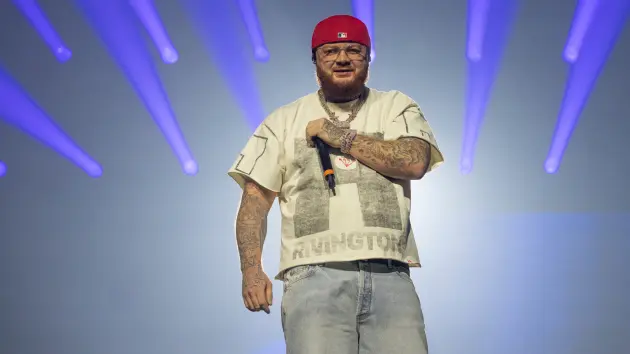 getty_bellygangkushington_32726725927