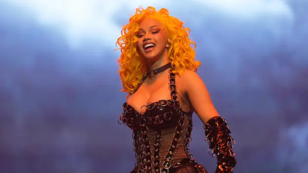 週末値下げifsixwasnine CARDI-2 サイズ2 Cardi B to drop new single, 'Ah Ha' | KBXT - Bryan-College Station, TX