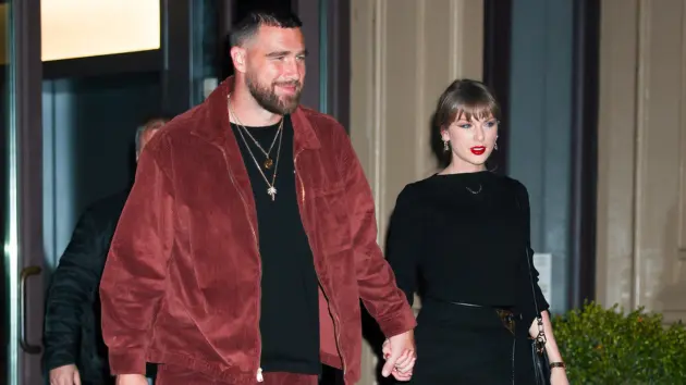 getty_taylorswifttraviskelce_091126806205