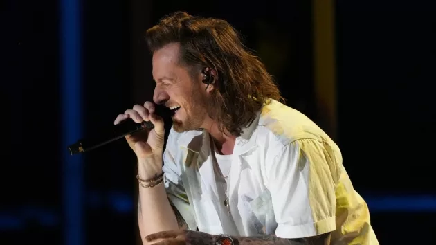 m_tylerhubbard2023cmafestperformanceabc439443
