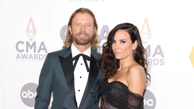 g_dierksbentleycassidy56thcmaawards172012