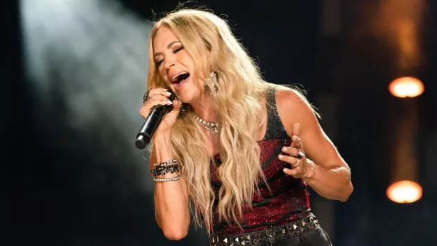 m_carrieunderwood2022cmafestabc932947