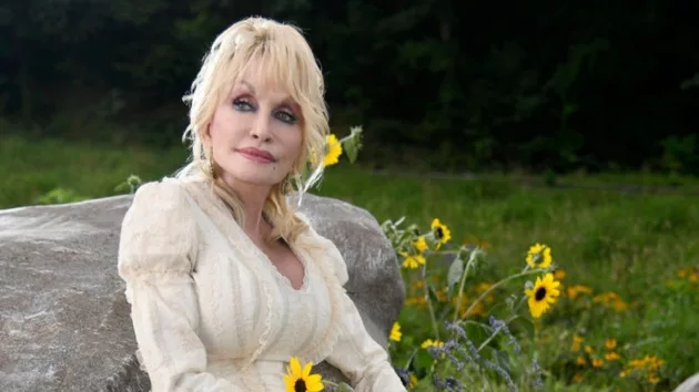 m_dollypartonkatherinebomboynbc464534